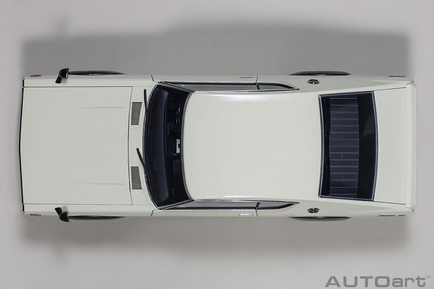 Nissan Skyline 2000 GT‑R (KPGC110) – 1973 – White – Autoart