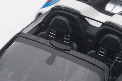 Porsche 918 Spyder Weissach Package – 2013 – White & Martini Livery – AUTOart