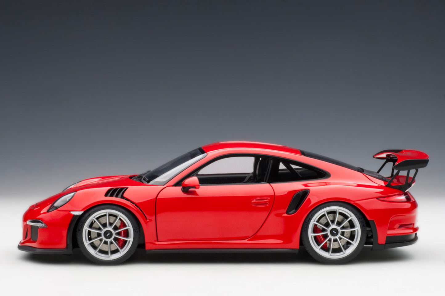 Porsche 911 (991) GT3 RS – 2017 – Guards Red – 1:18 – AUTOart