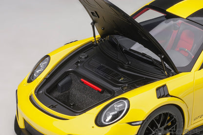 Porsche 911 (991.2) GT2 RS Weissach Package – 2017 – Racing Yellow – 1:18 – AUTOart