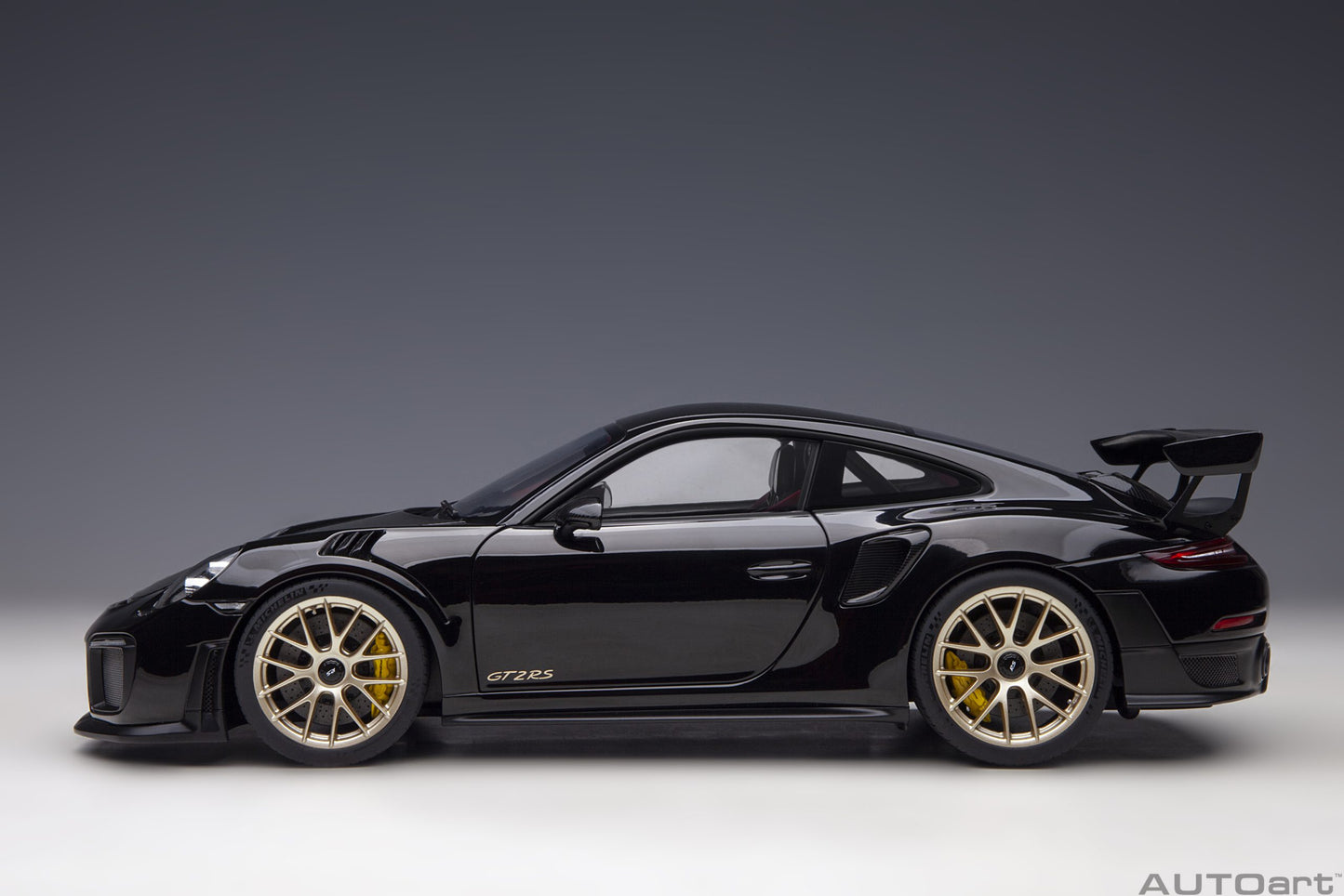 Porsche 911 (991.2) GT2 RS Weissach Package – 2017 – Black – AUTOart