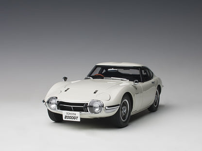 Toyota 2000GT – 1967 – White – AUTOart