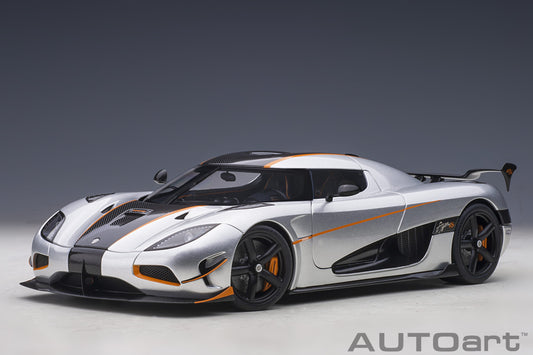 Koenigsegg Agera RS – 2015 – Moon Silver/Carbon s narandžastim akcentima – AUTOart