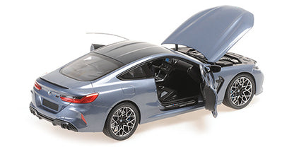 BMW M8 Coupe – Blue Metallic – 2020 sa otvorenim zadnjim vratima, detalji karoserije