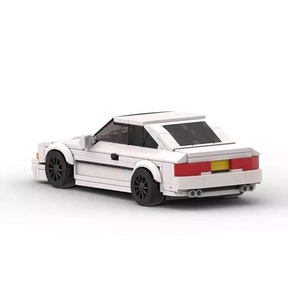 BMW 850CSi White Edition – Zadnji pogled složenog modela