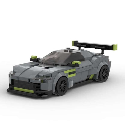 Aston Martin Vantage GT3 model za sklapanje, prednji pogled