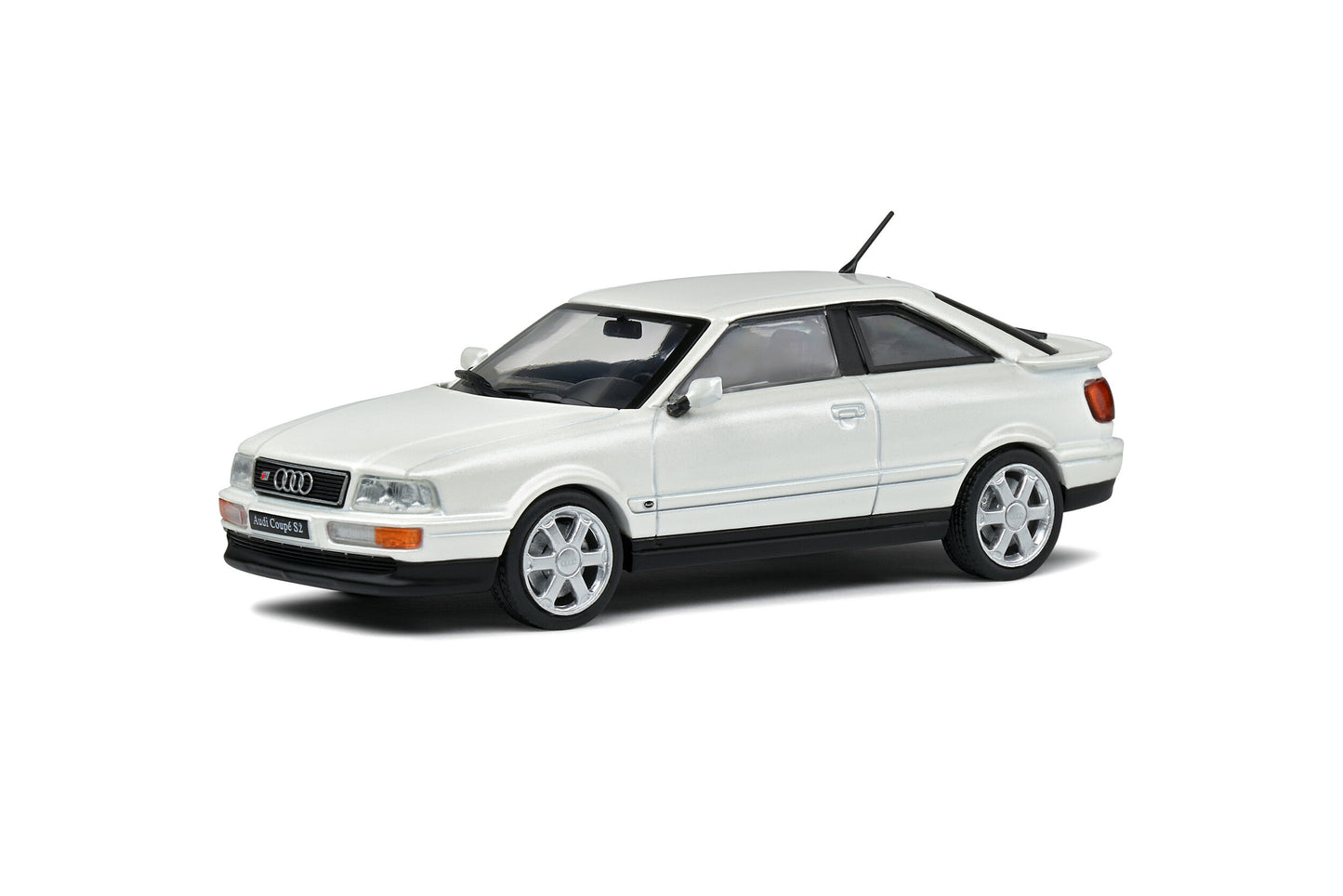 Audi Coupe S2 Pearl White 1992 1:43 Solido