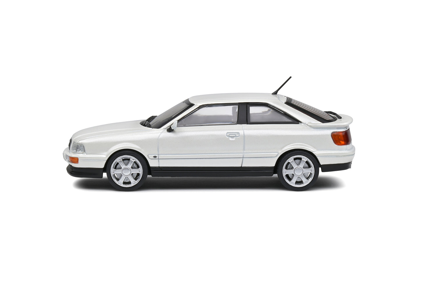 Audi Coupe S2 Pearl White 1992 1:43 Solido