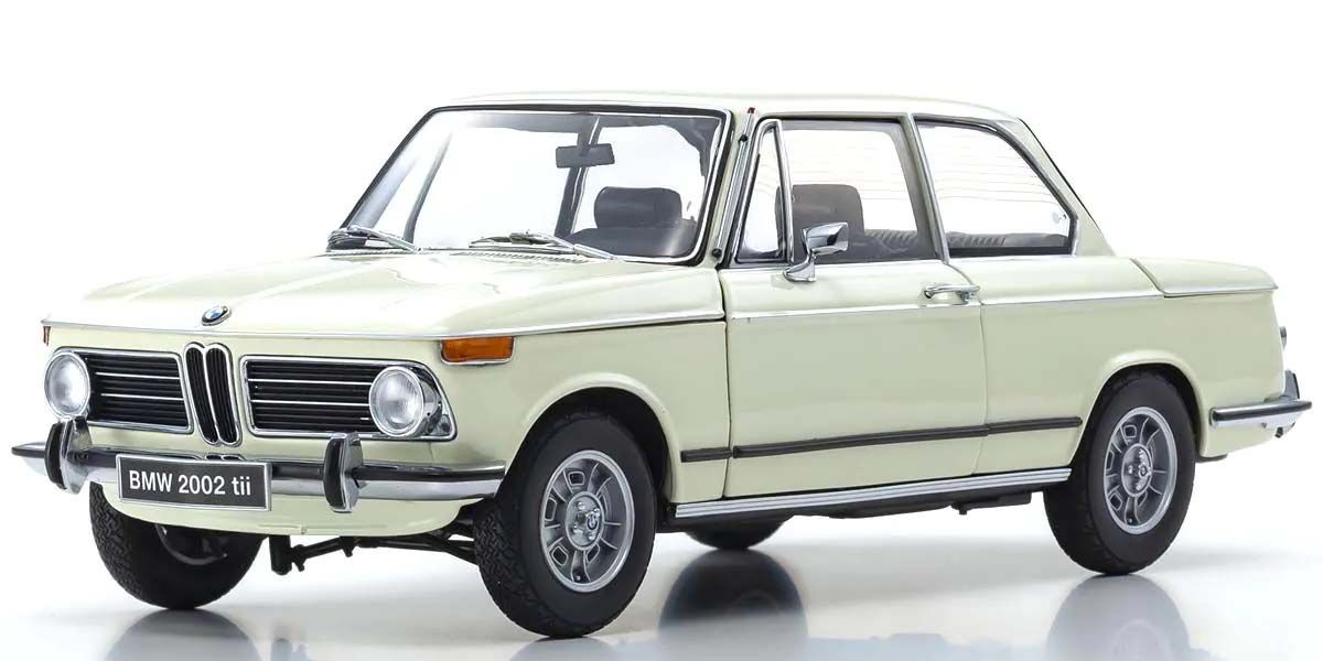 BMW 2002 Tii 1972 White metalni autić – prednji pogled