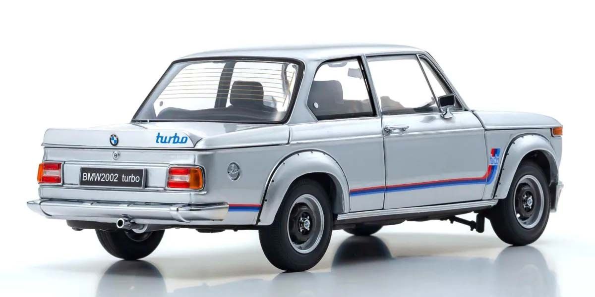 BMW 2002 Turbo 1974 Silver - zadnji pogled