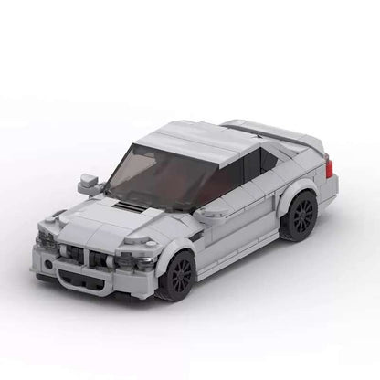 BMW M3 CSL model na sklapanje, prikaz prednjeg dela automobila