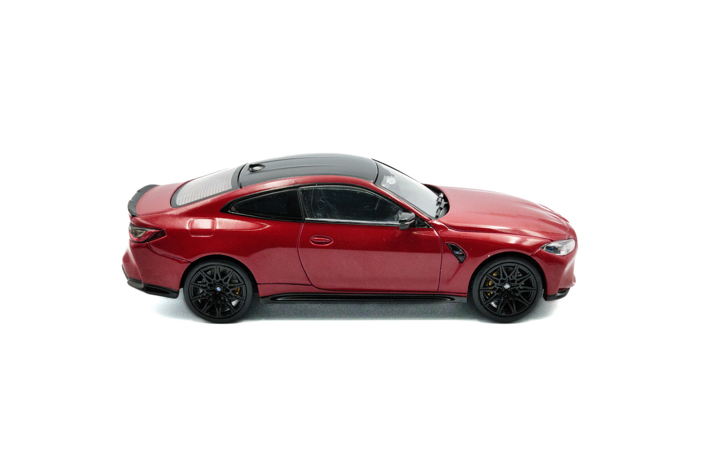 BMW M4 COMPETITION ROUGE IMOLA 2023