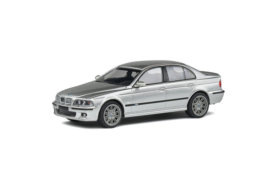 BMW M5 E39 – Titanium Silver – 2000 – Solido