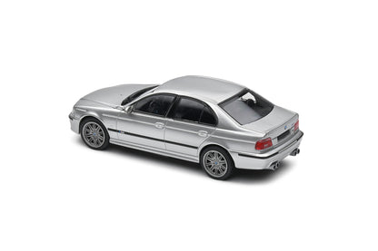 BMW M5 E39 – Titanium Silver – 2000 – Solido