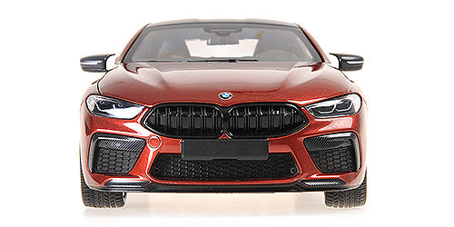BMW M8 COUPE Red Metallic 2020 - Detalj prednje maske