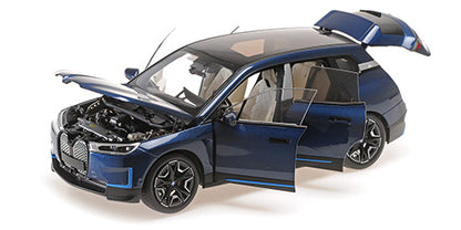 BMW iX 2022 Blue Metallic - Prikaz sa otvorenim vratima