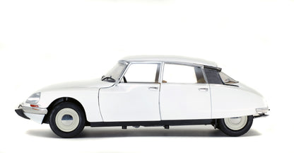Citroën D Special Blanche 1972 – 1:18 Die‑Cast Solido