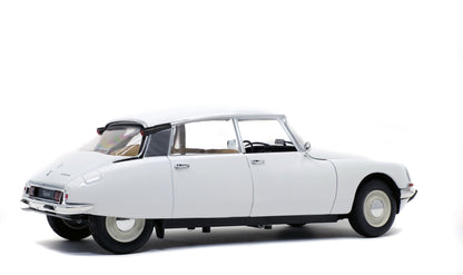 Citroën D Special Blanche 1972 – 1:18 Die‑Cast Solido