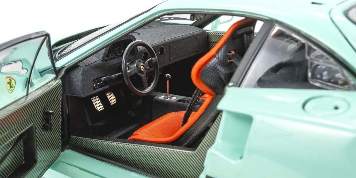 ferrari-f40-mint-green-1987-top-open-doors