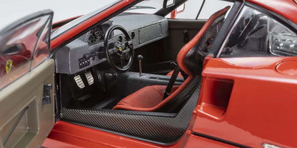 Ferrari F40 Red 1987 sa otvorenim vozačevim vratima