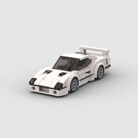 Ferrari F40 Competizione White Edition - prednji pogled