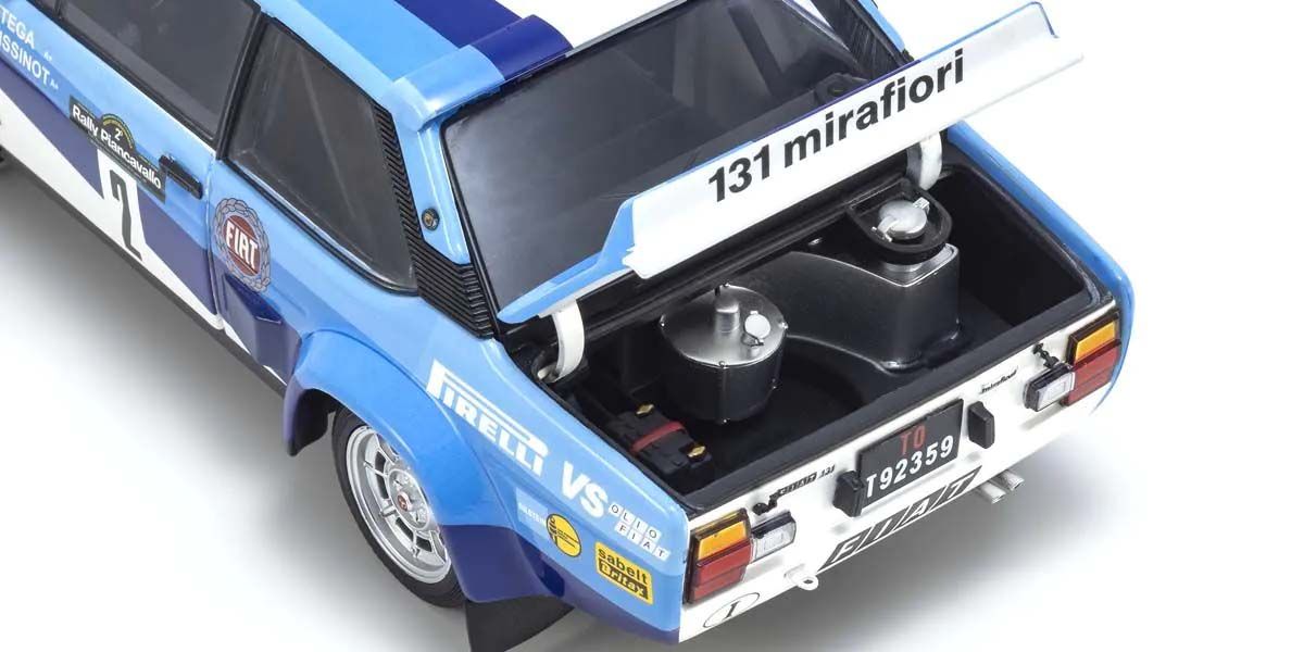 Pogled na gepek Fiat 131 Abarth