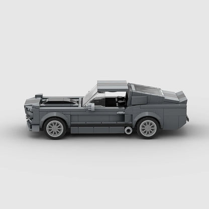 Ford Mustang Eleanor autić sa strane
