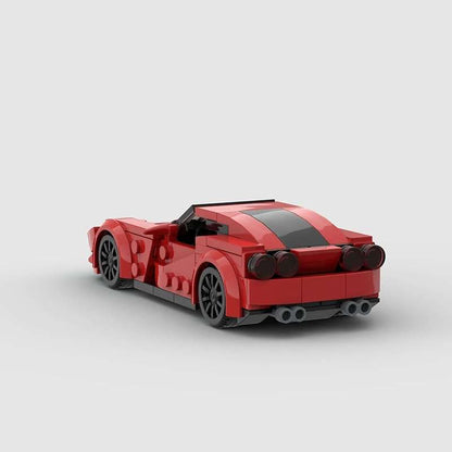 Ferrari 812 Superfast – Zadnji pogled modela na sklapanje