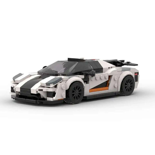  Koenigsegg CC850 autić na sklapanje, prikaz sa prednje strane