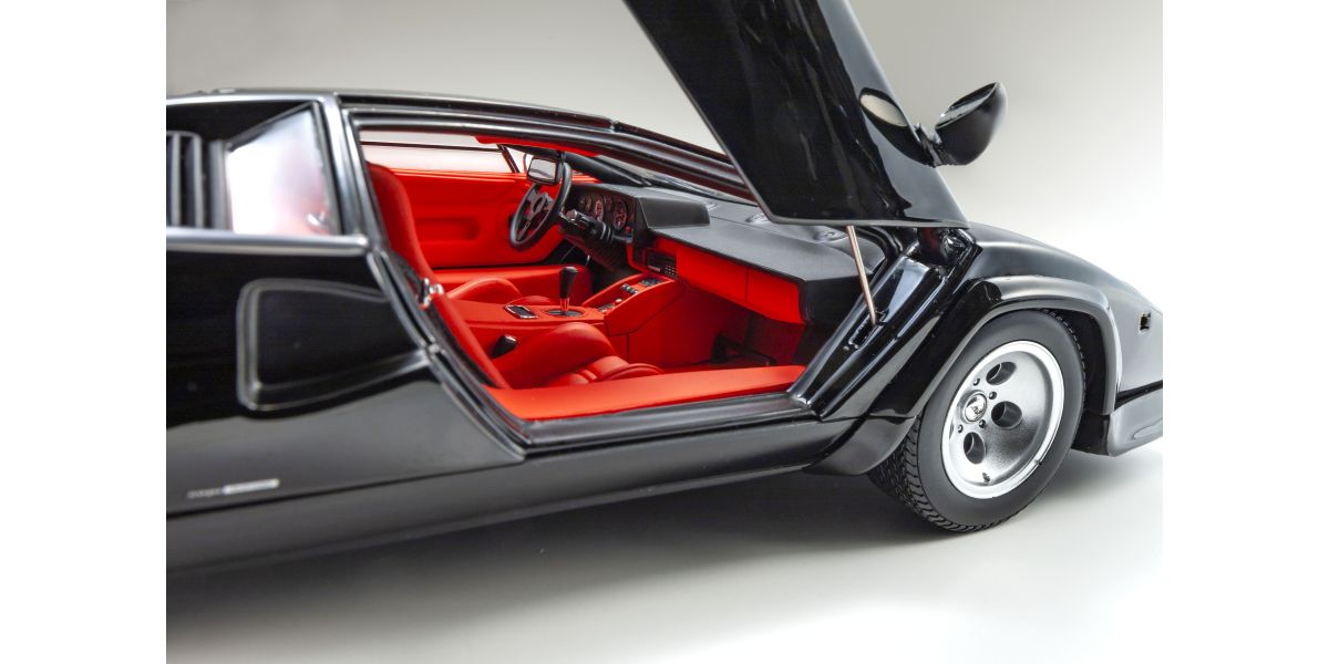 Lamborghini Countach LP5000 Quattrovalvove Black - Suvozaceva vrata