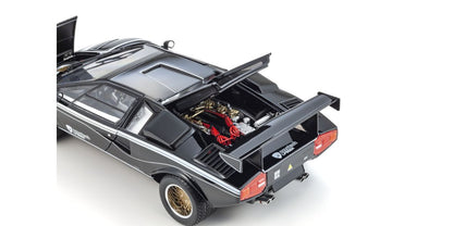 Lamborghini Countach LP500R Black-White - Pogled na motorni prostor