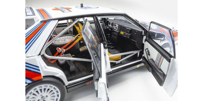 Lancia Delta HF 4WD Monte Carlo 1987 Team Martini - Otvorena suvozačeva vrata