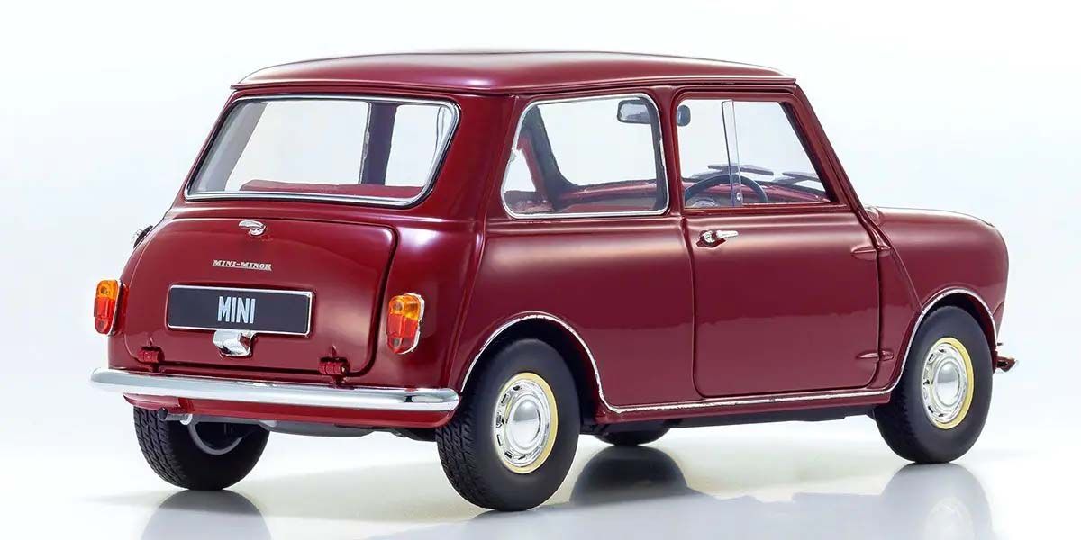 Morris Mini Minor Cherry Red - Pogled od Nazad