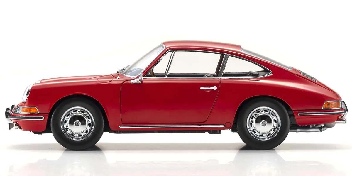 Porsche 911 2.0 1964 Signal Red sa strane – Elegantan i precizan model.