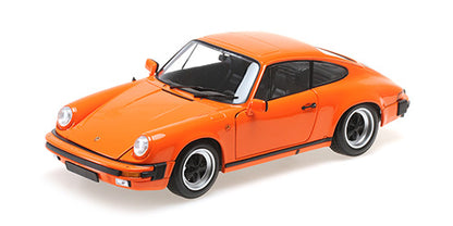 Prednji pogled Porsche 911 Carrera Coupe 3.2 1983 Orange