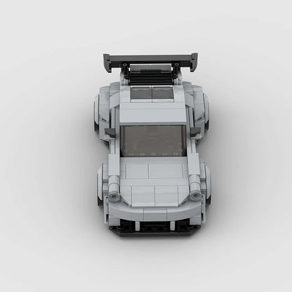 Pogled odozgo na Porsche 911 (930) RWB autić
