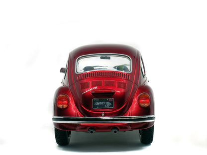 Volkswagen Beetle 1303 1974 Metallic Red – 1:18 Die‑Cast Solido