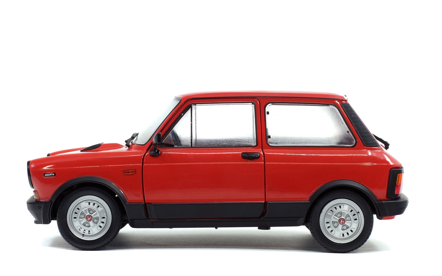 Autobianchi A112 Mk5 Abarth – Rouge – 1980 – 1:18 – Solido