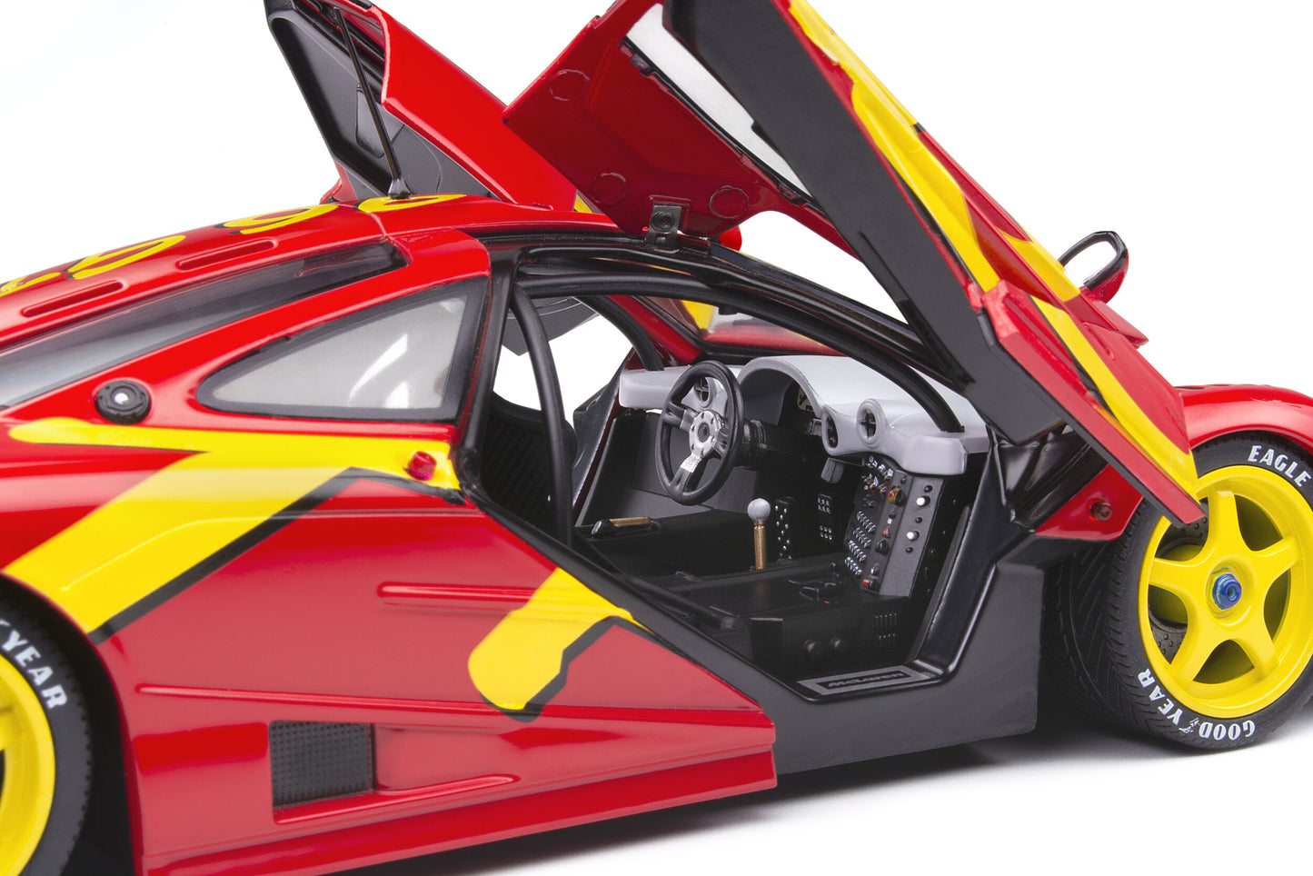 McLaren F1 GTR Short Tail – Launch Livery – 1996 – 1:18 – Solido