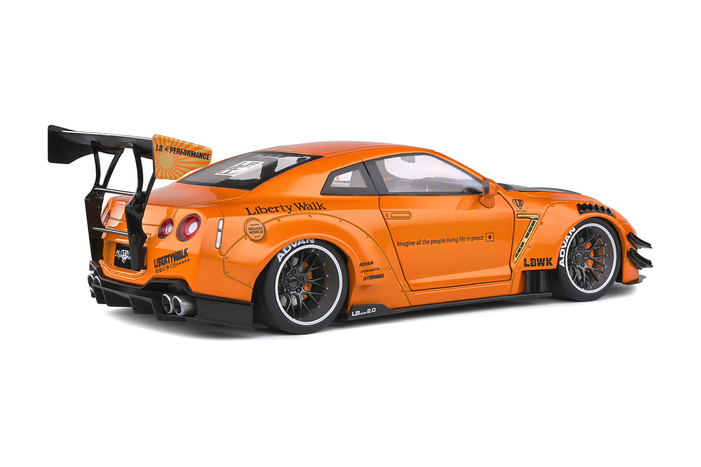 Nissan GT-R R35 LB Works Type 2 – 2020 – 1:18 – Solido