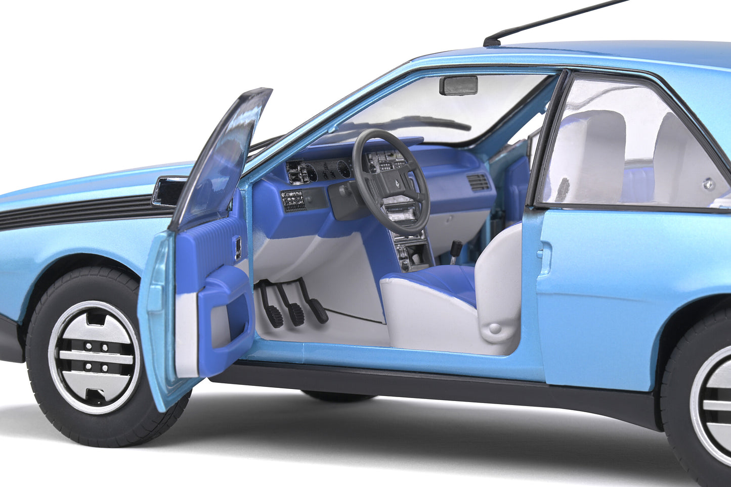 Renault Fuego GTS – 1980 – 1:18 – Solido