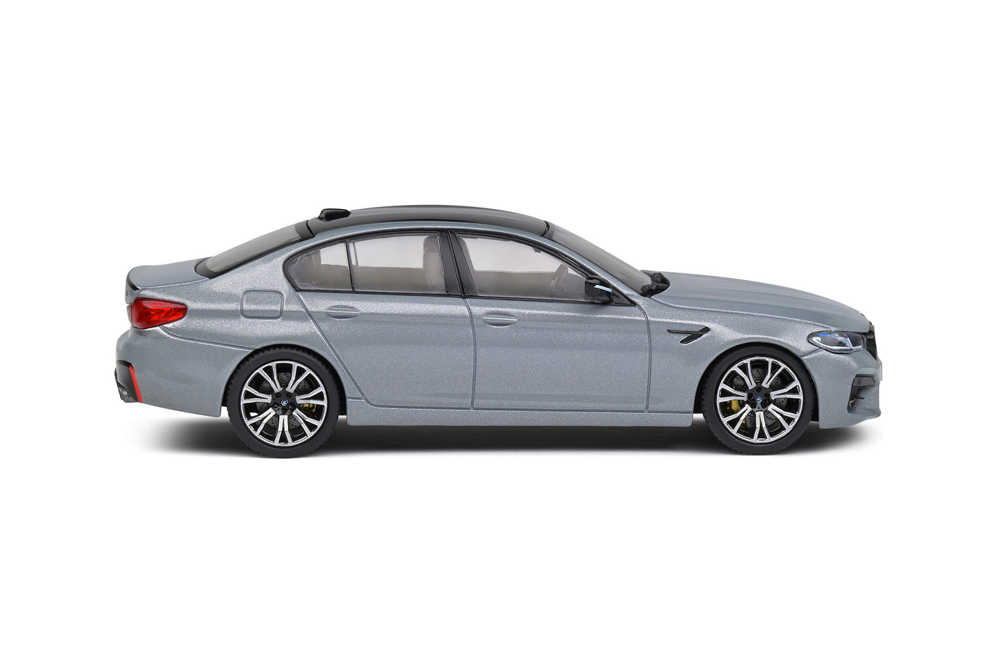BMW M5 F90 Competition – 2022 – Brooklyn Grey – 1:43 – Solido