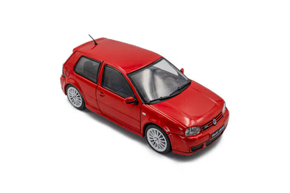 Volkswagen Golf IV R32 – 2003 – Black Magic – 1:43 – Solido
