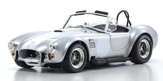 Prednji pogled na Shelby Cobra 427 S/C Spider 1962 Silver