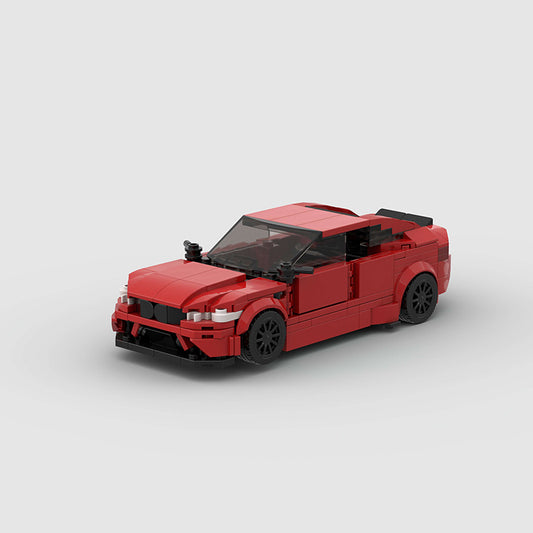 BMW M5 Competition - Napred pogled na autić na sklapanje