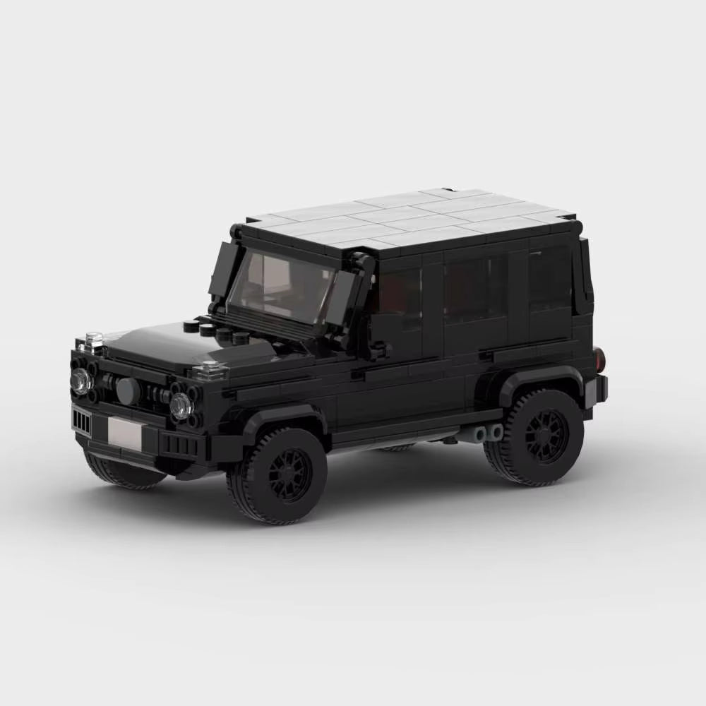 Mercedes-Benz G63 autić na sklapanje, prikaz sa prednje strane.