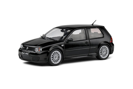 Volkswagen Golf IV R32 – 2003 – Black Magic – 1:43 – Solido