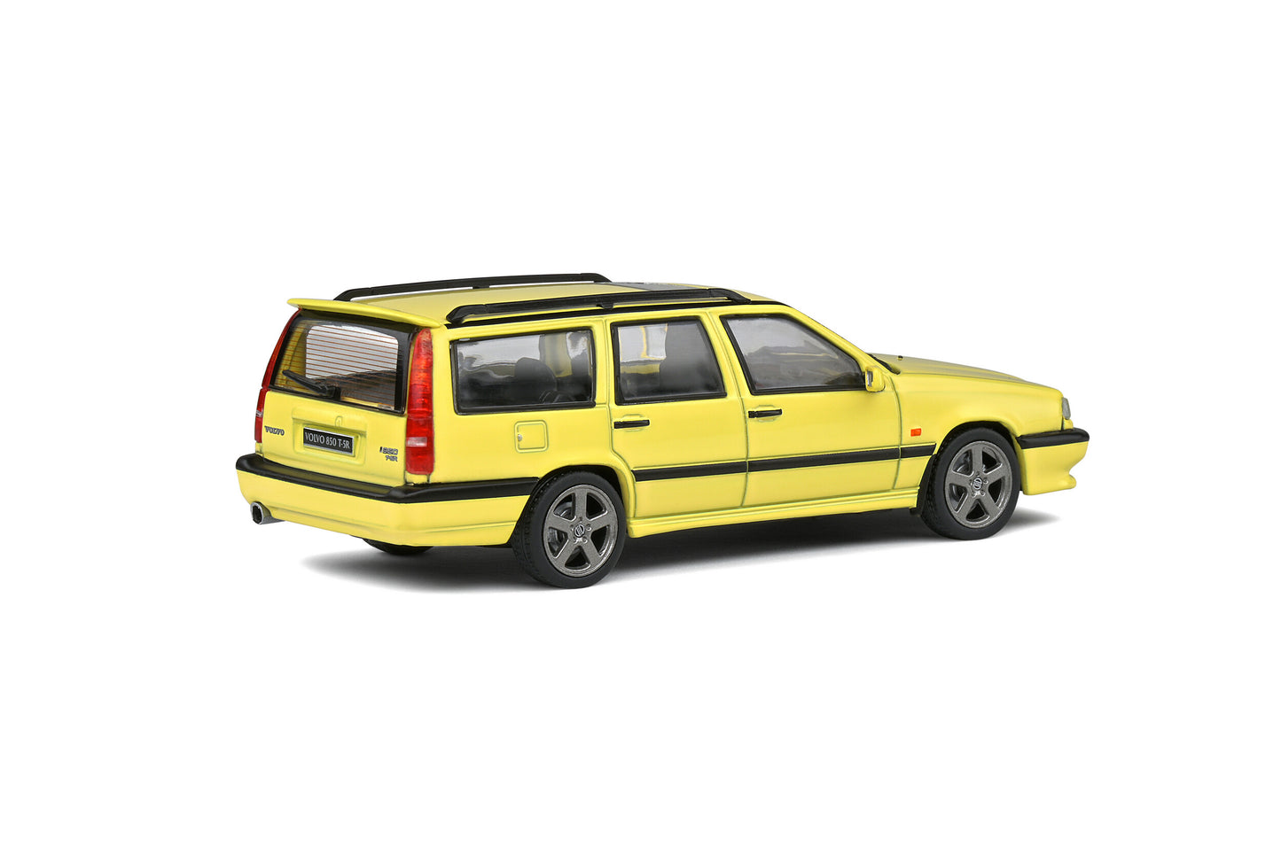 Volvo T5R – Cream Yellow – 1995 (1:43)